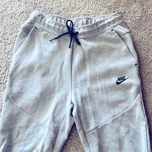 Nike Tech Sweatpants Joggers